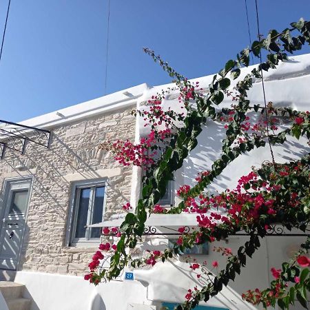 Villa Tristrato à Páros Extérieur photo