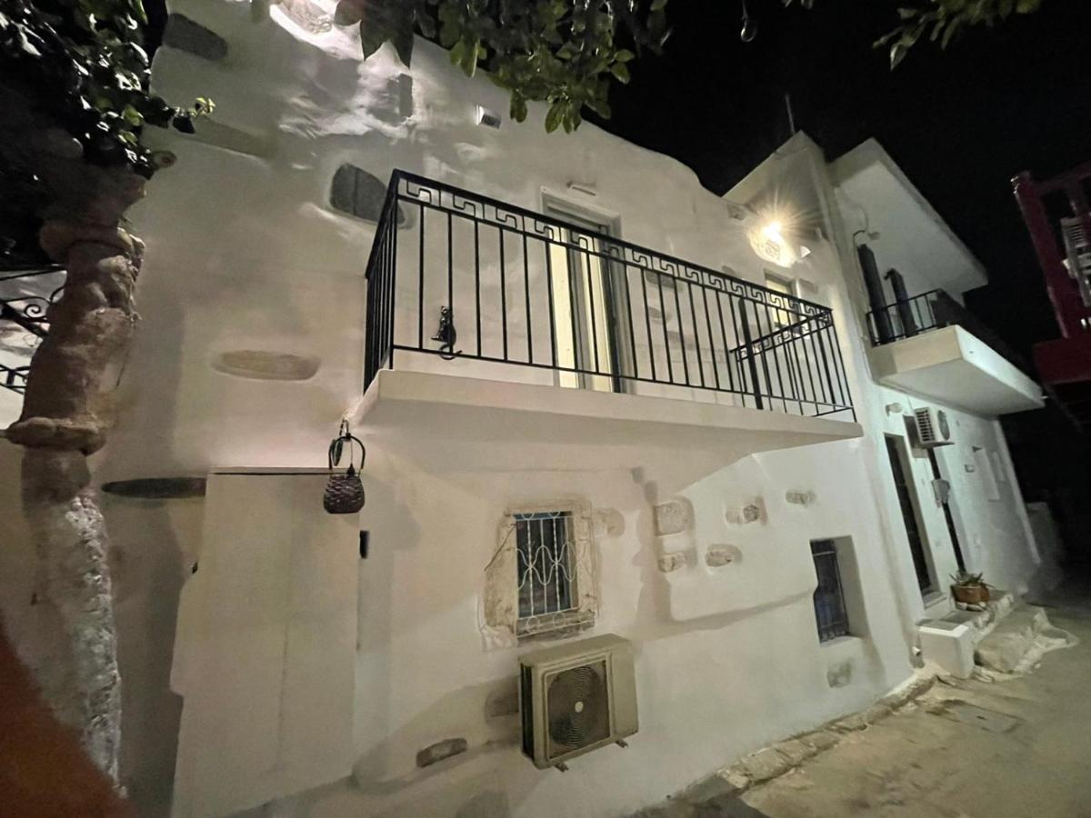 Villa Tristrato à Páros Extérieur photo